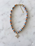 Collar Agata Rondel de Colores con Dije Nudo de Bruja Blanco