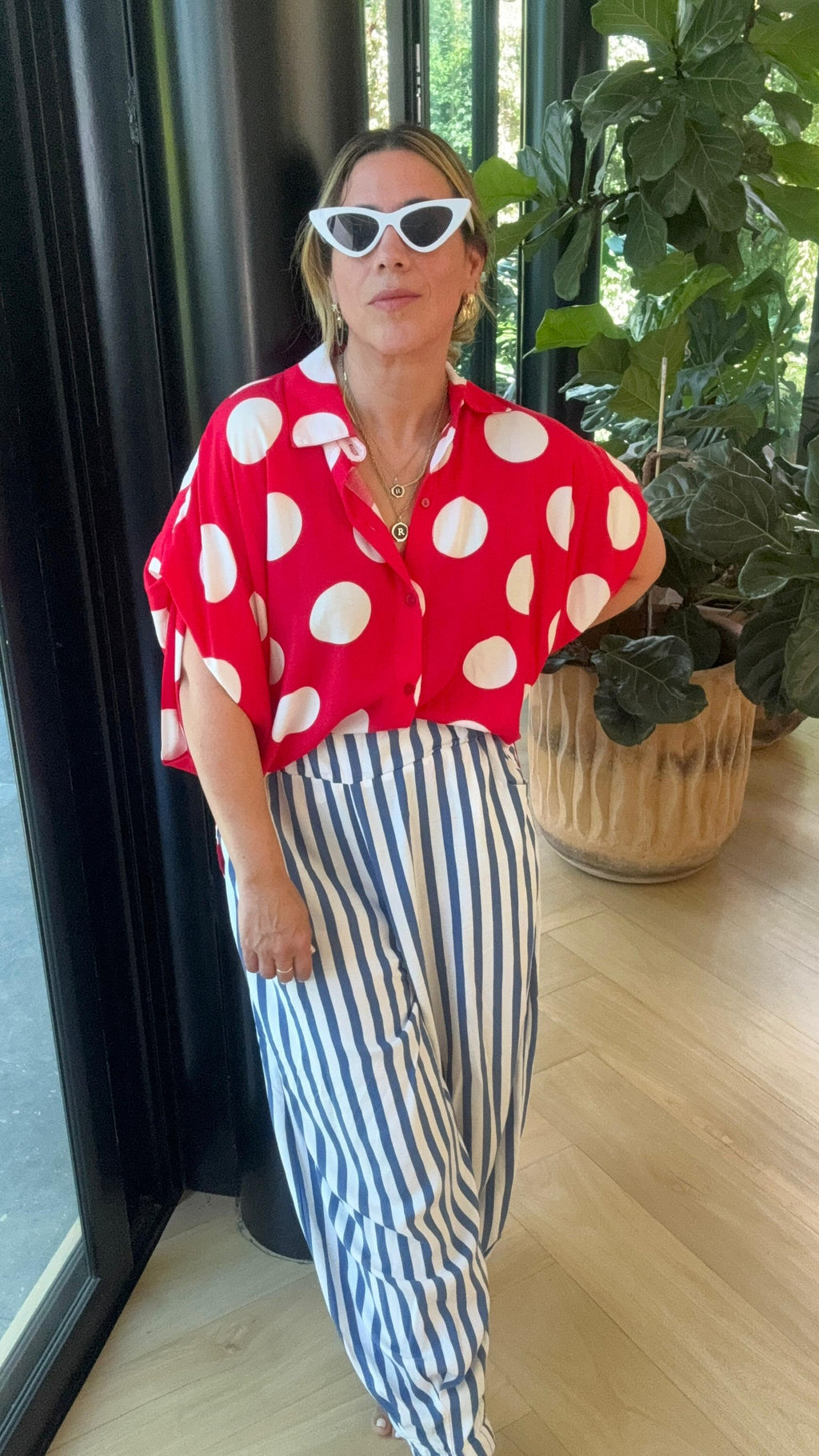 Camisa Vivi Bolas Blancas Rojo