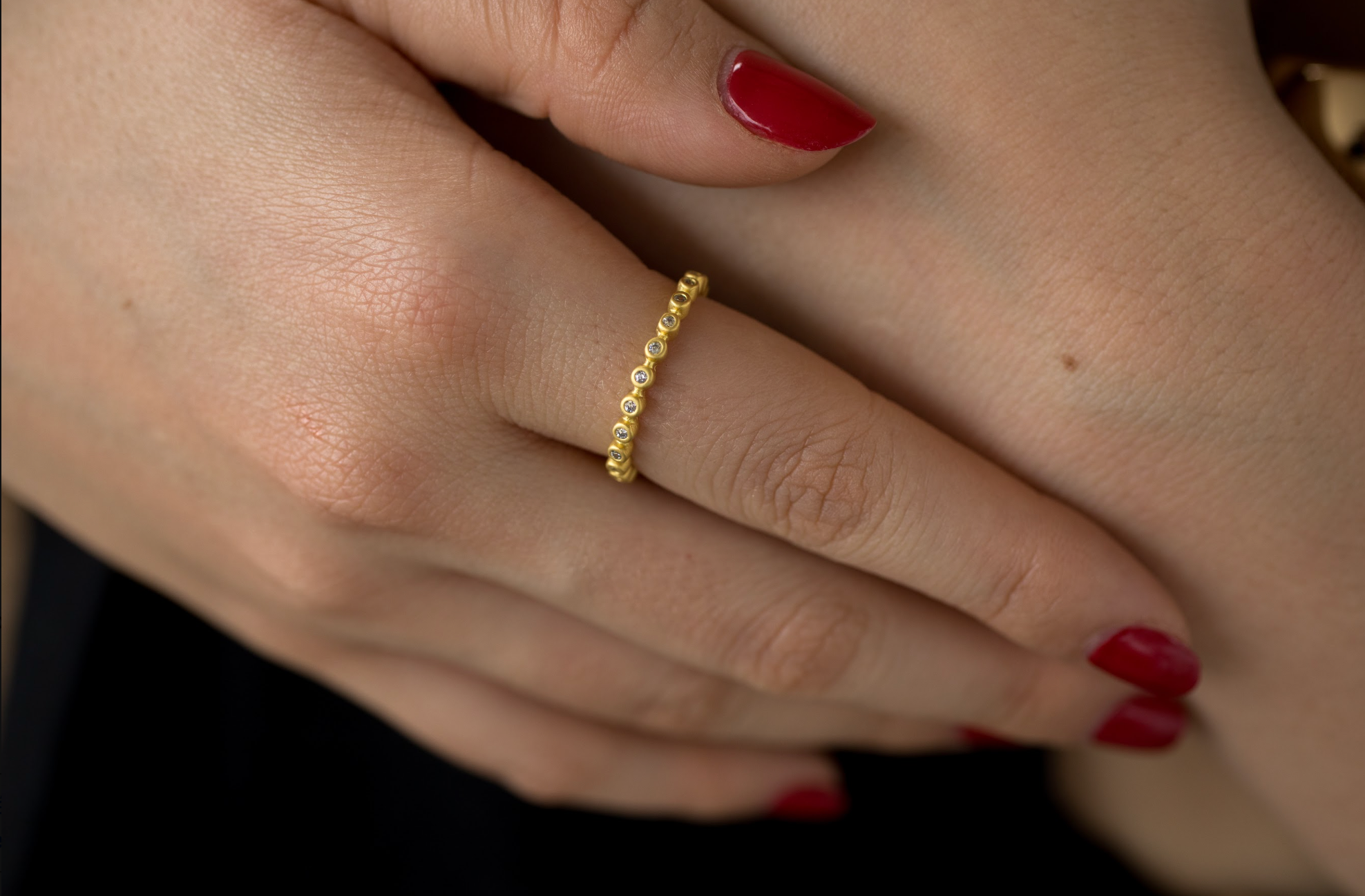 Anillo FR de Plata con Chapa de Oro y Cristales