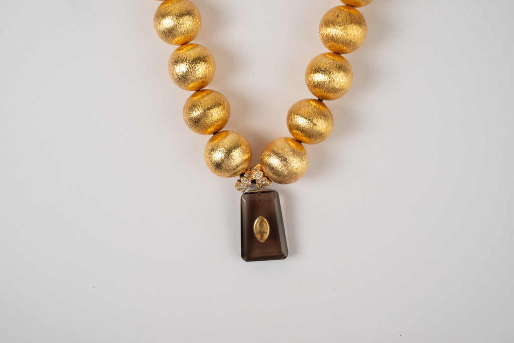 Collar macrame bolas doradas indu chapas dije smoky topaz con citrine indu